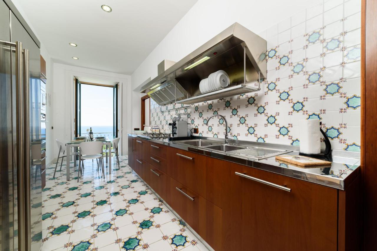 Amalfi Coast Family Luxury Suite Vietri 外观 照片
