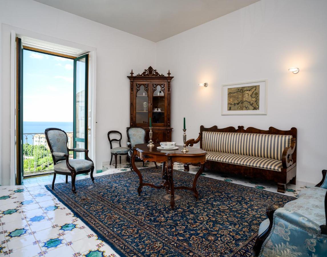 Amalfi Coast Family Luxury Suite Vietri 外观 照片