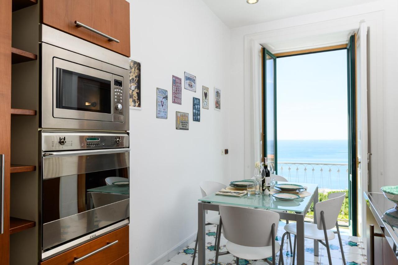 Amalfi Coast Family Luxury Suite Vietri 外观 照片