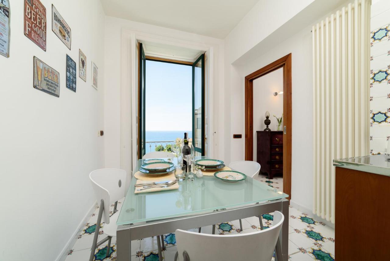 Amalfi Coast Family Luxury Suite Vietri 外观 照片