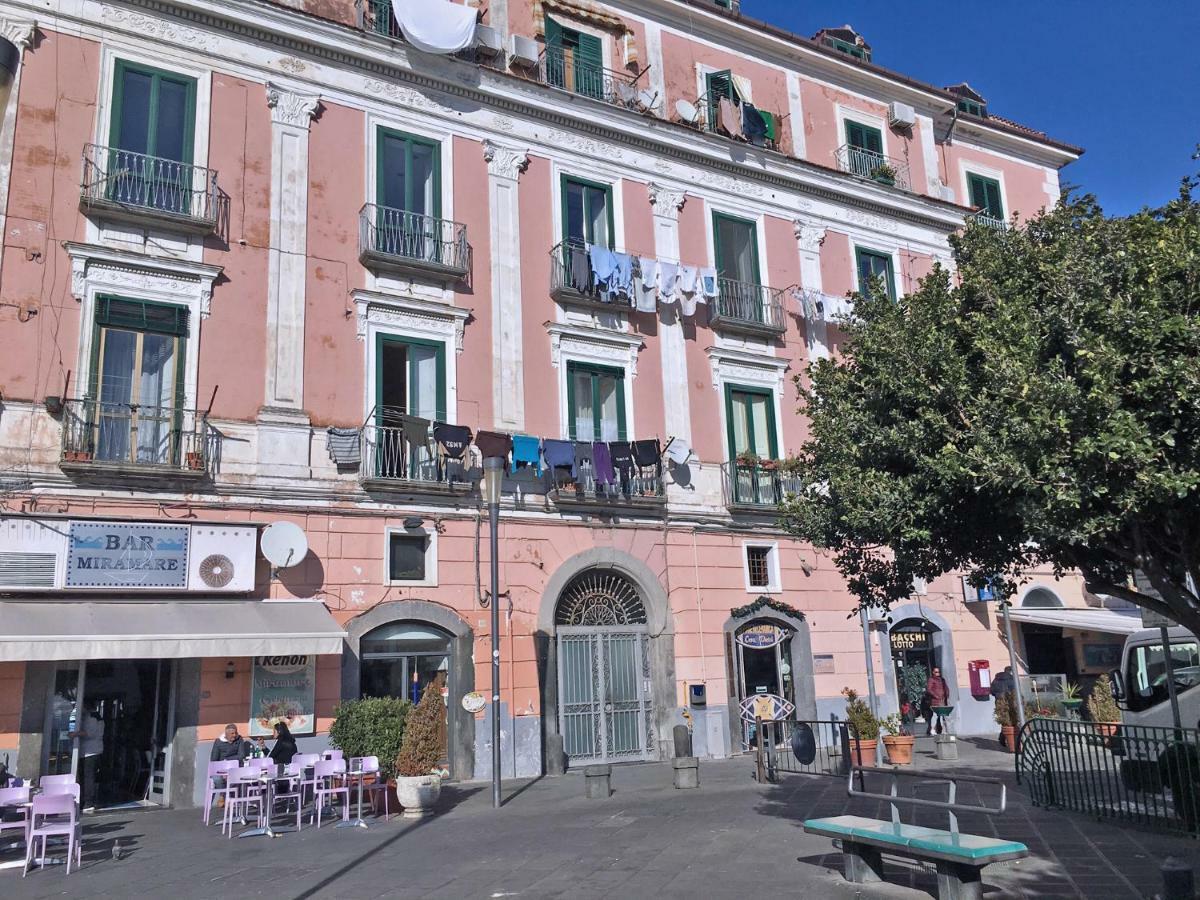 Amalfi Coast Family Luxury Suite Vietri 外观 照片